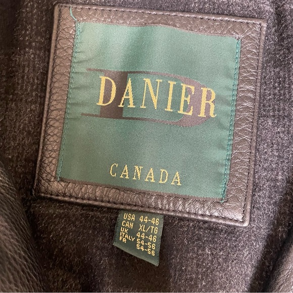 Vintage Men’s Danier Leather Jacket - Picture 5 of 7